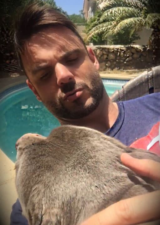 <b>Uberto Bondoni defendió al hijo que tuvo con Elizabeth Gress</b> de las críticas, aunque no mencionó a quién iba dirigido su mensaje en Twitter, el cual fue publicado la noche del 22 de marzo.
<br>