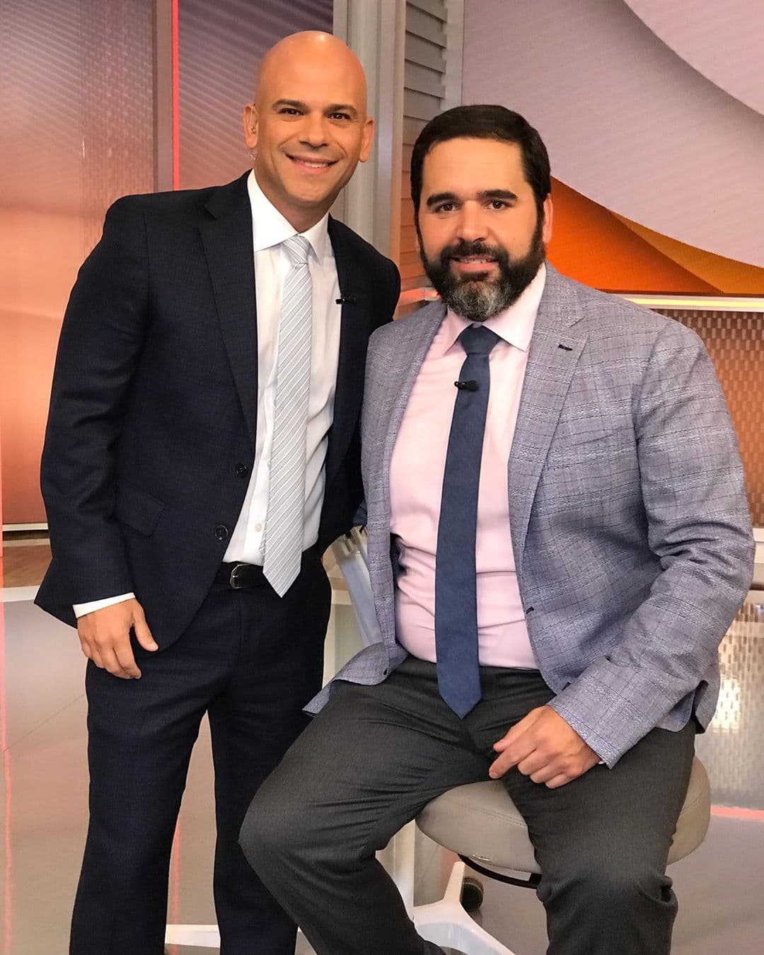 El pasado miércoles 30 de octubre, Albert se sometió a una serie de exámenes durante la transmisión de Despierta América en la que revelaron su peso y medidas.