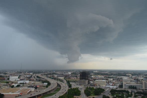 Tormenta 10 de mayo Metroplex