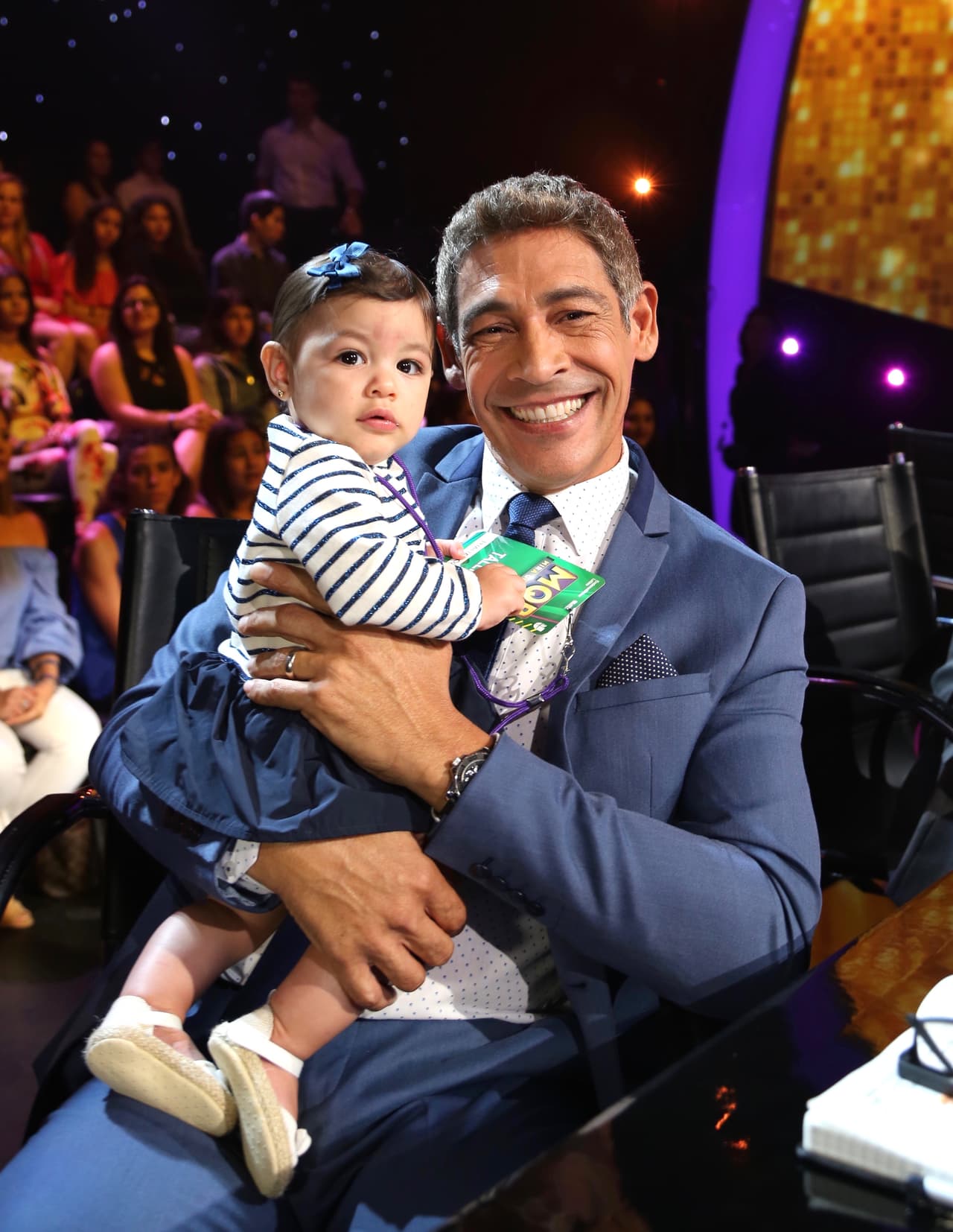 Desde que Johnny Lozada, juez de la quinta temporada de Mira Quén Baila, se convirtió en abuelo, su nieta Amaia es una de sus grandes adoraciones.