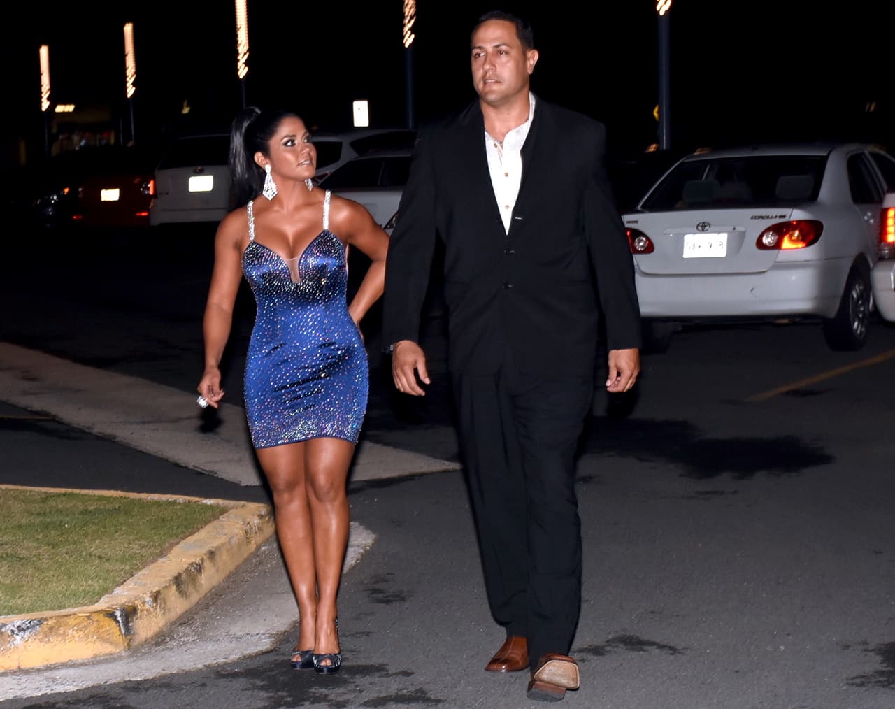 Las cámartas la captaron con este hombre.