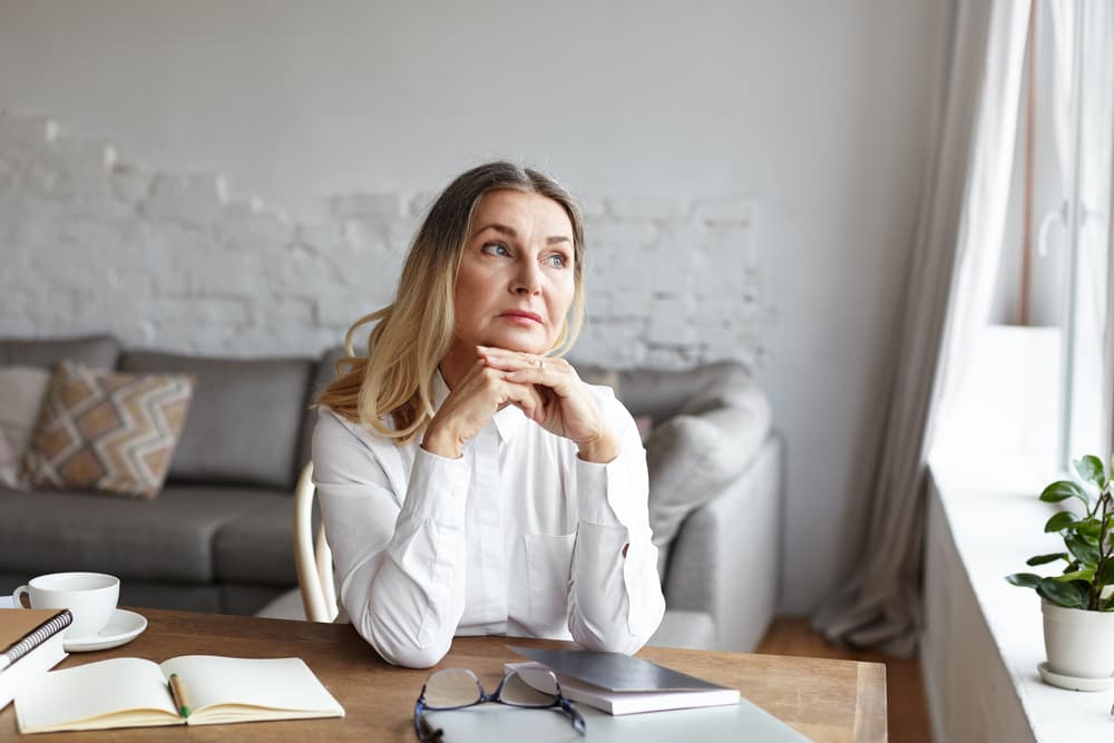 Esta etapa se puede aprovechar positivamente si ese alto o detención en la carrera que llevabas te sirve para reflexionar y tomar medidas concretas a fin de encauzar tu vida en la dirección que más te convenga para aprovechar al máximo tus capacidades, pero si te sientes algo apático, no te preocupes ¡culpa al afelio!
