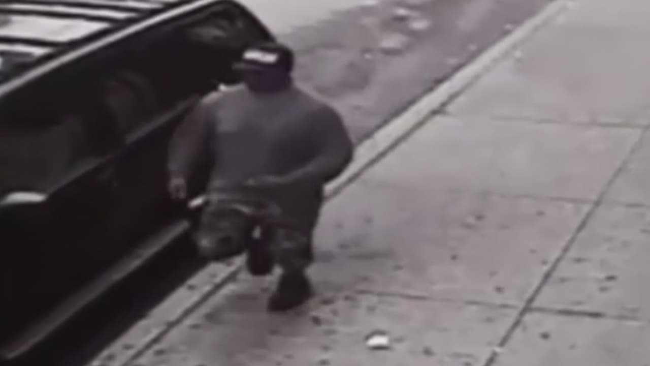 Ofrecen recompensa de 20,000 dólares por información de un triple asesinato en El Bronx