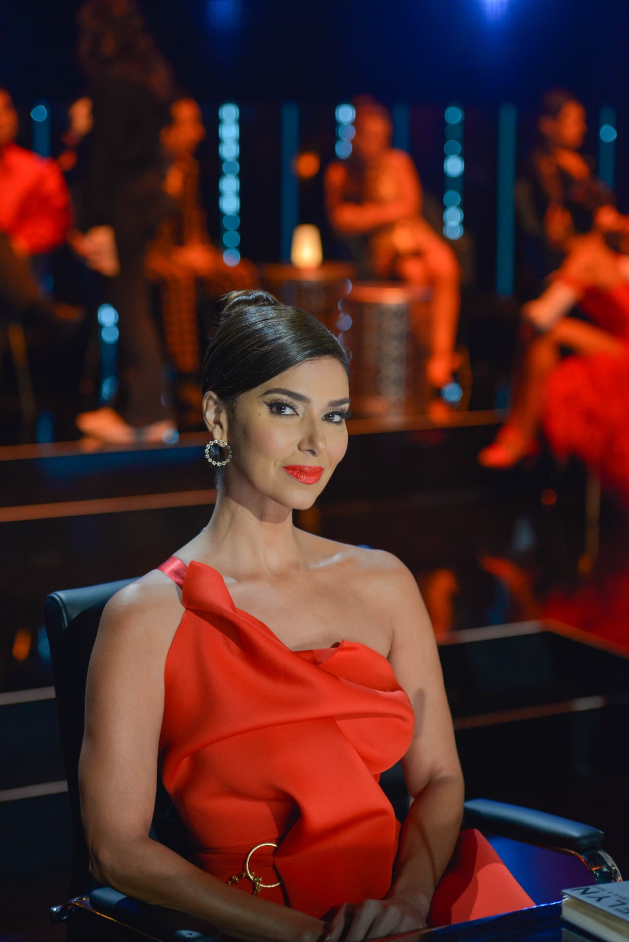 El peinado y el maquillaje de Roselyn Sánchez fueron responsabilidad de Roberto Ramos, un Make Up Artist con más de 20 años de experiencia.