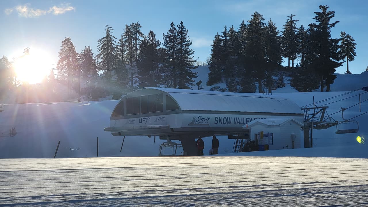 El Departamento de Transporte de California (Caltrans) recomienda a los viajeros estar al tanto de la información vial en el portal
<a href="http://Quickmap.dot.ca.gov">Quickmap.dot.ca.gov</a> o 1-800-427-7623 (ROAD).