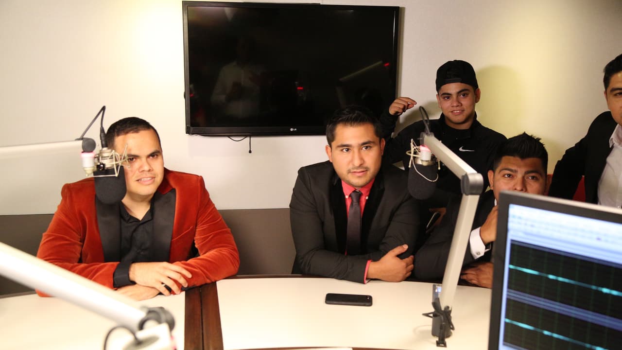 <a href="https://www.facebook.com/enigmanorteno/">Enigma Norteño</a> con cara de regañados por haberse declarado infieles.