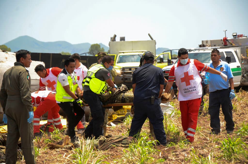 El ‘narco de narcos’ fue capturado por segunda vez este viernes en México. Durante el operativo, 14 agentes de la Marina fallecieron al caer un helicóptero en la ciudad de Los Mochis, confirmó el presidente de México Andrés Manuel López Obrador.