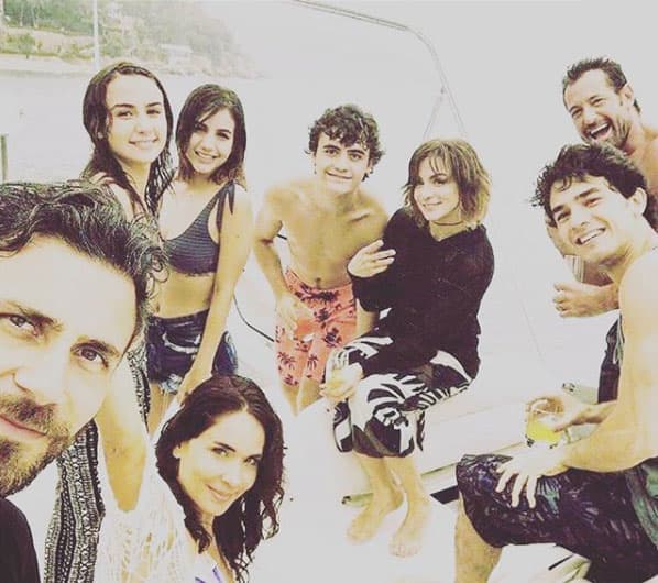 Desde el inicio de las grabaciones se respiraba compañerismo entre el talento.