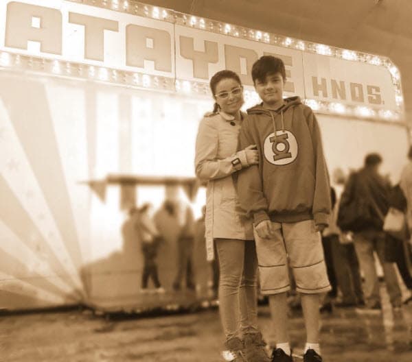 <b><a href="http://www.univision.com/temas/violeta-isfel">Violeta</a></b> continúa en las telenovelas, aunque se ha dedicado más al teatro. Además, su hijo ya es un adolescente.