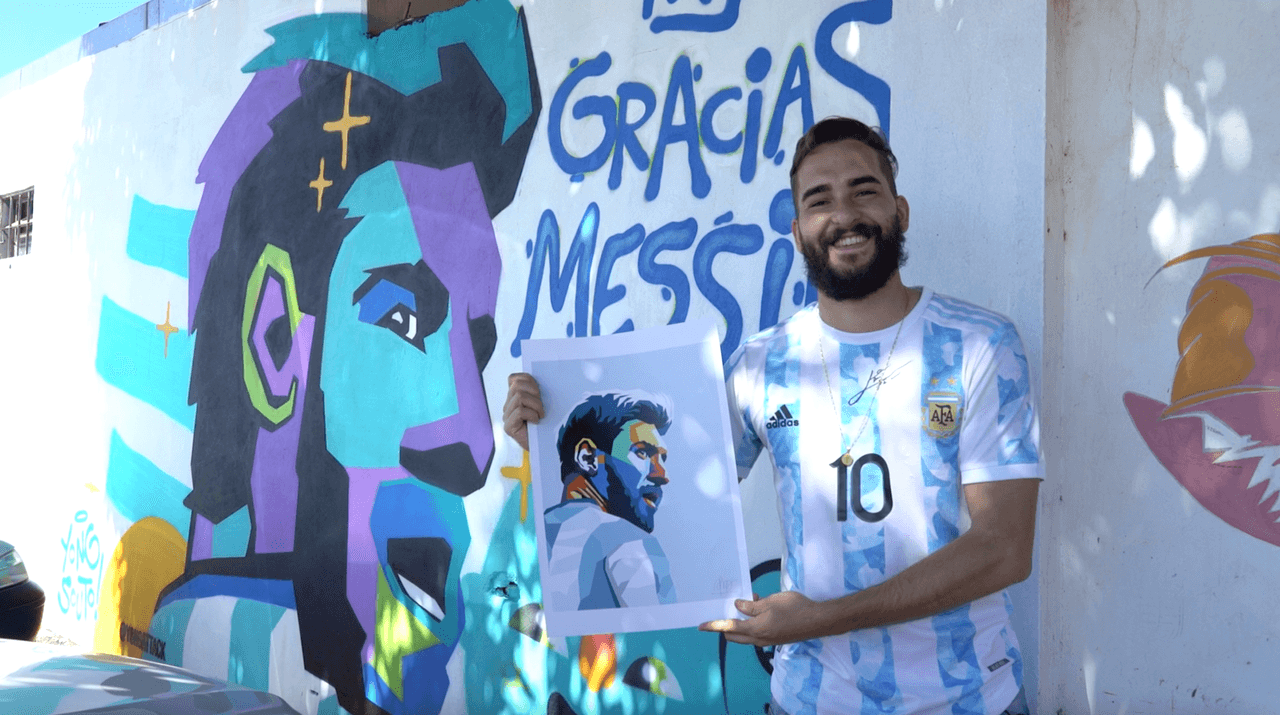 Artista brasileño pinta pared en honor a Messi en Brasilia