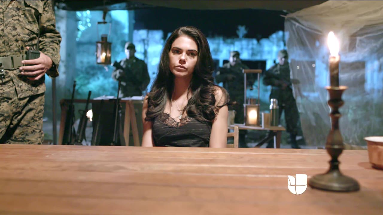 Yolanda no tuvo opción y comenzó a contarle cómo se convirtió en una piloto al servicio de los narcotraficantes.