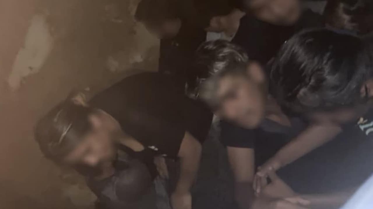 Eran más de 50 inmigrantes indocumentados, indicó la Patrulla Fronteriza del EEUU sector Laredo.