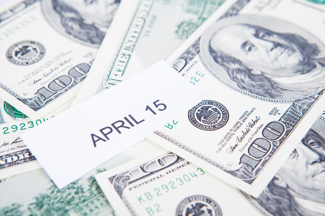 <b>Estos son los umbrales de ingresos para que seas elegible | </b>"El crédito elevado comenzará a ser reducido para los individuos con un ingreso de $75,000, los contribuyentes cabeza de hogar con un ingreso de $112,500 y los matrimonios con un ingreso de $150,000", explican en un informe expertos del 
<i>Center on Budget and Policy Priorities.</i>
<br>
<br>Si una familia no es elegible a este crédito CTC 'potenciado', aún tiene la oportunidad de solicitar el crédito habitual de $2,000 por hijo dependiente. El crédito regular comienza a ser reducido cuando el individuo tiene ingresos por encima de los $200,000 al año y las parejas que declaran de forma conjunta registran más de $400,000 anuales.