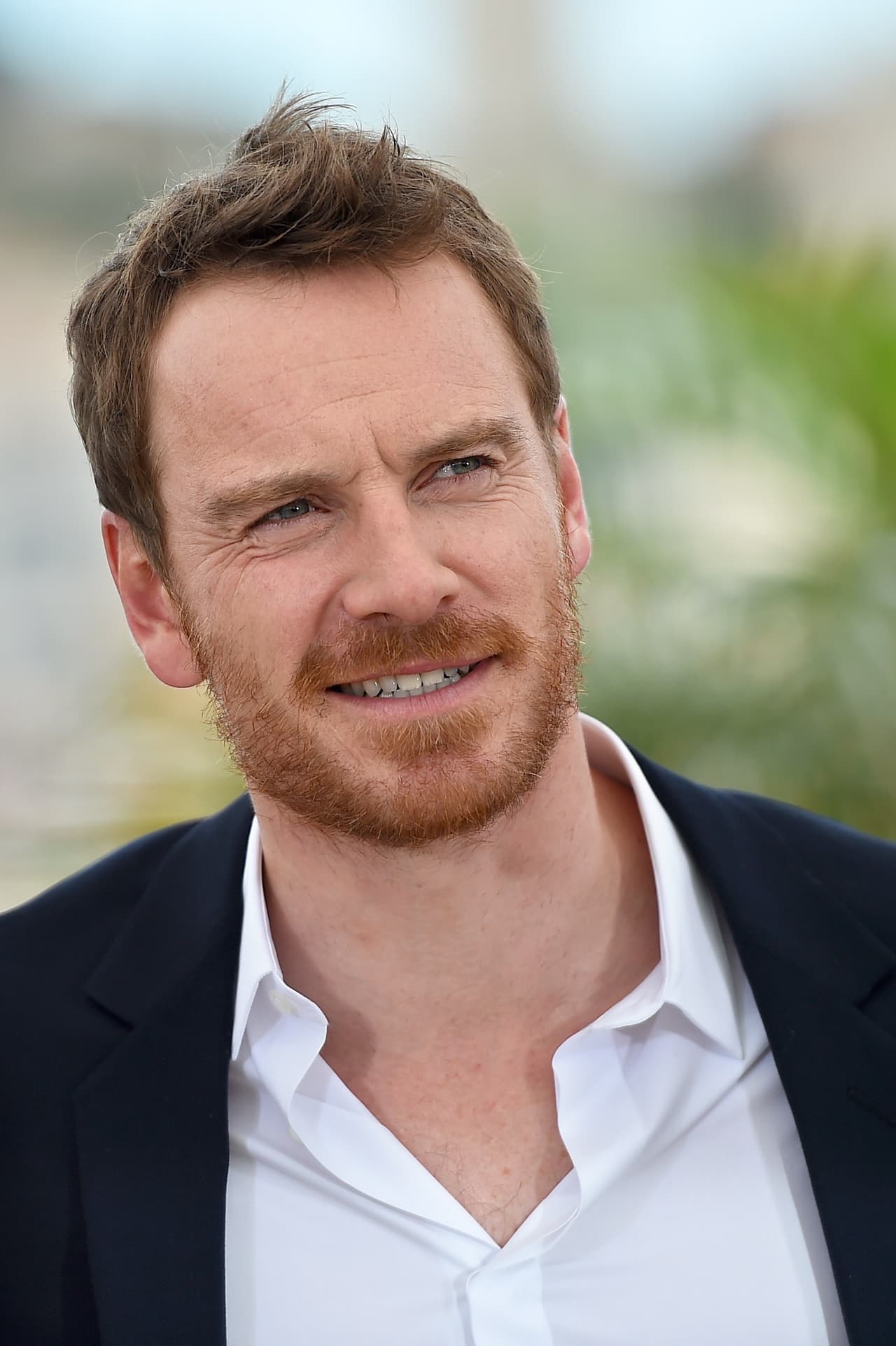 "¡Hola nena! Grrr..."