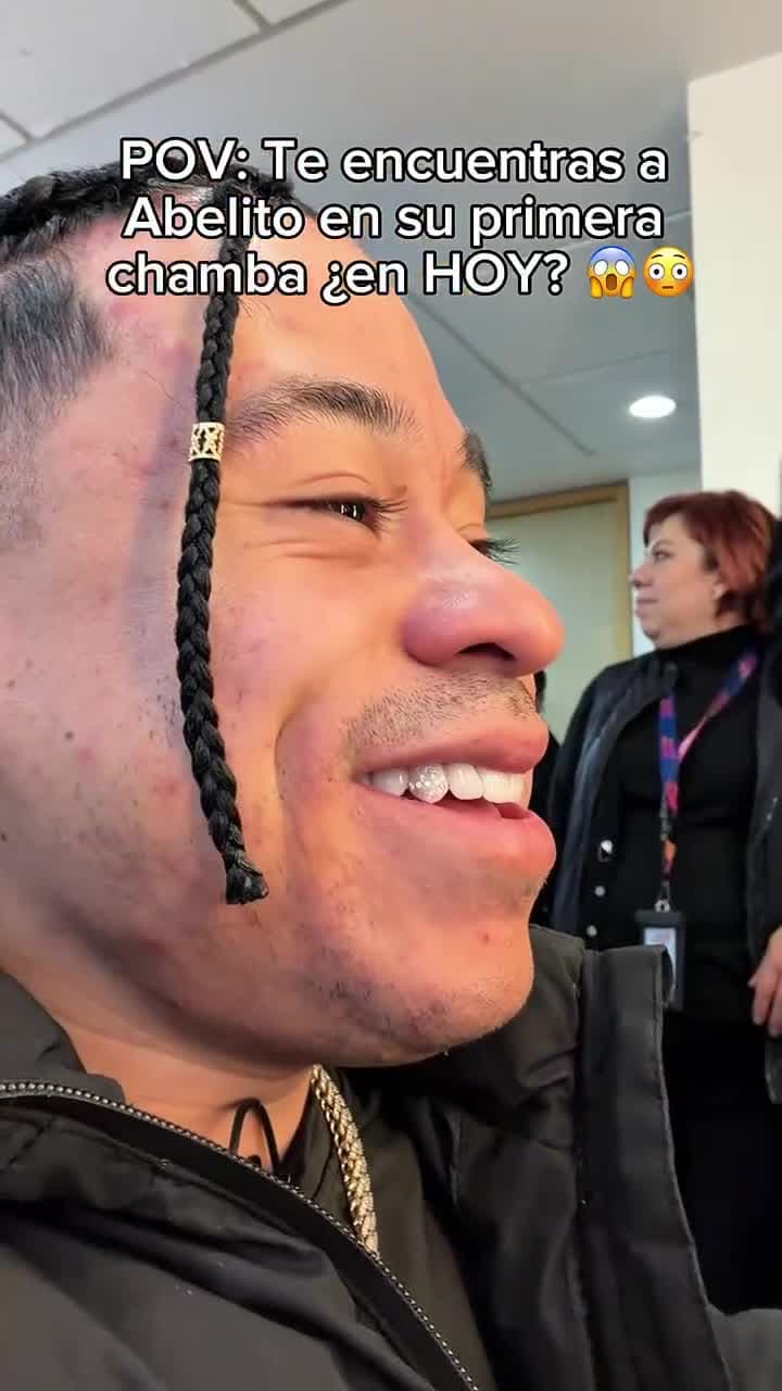 Abelito en su mood "mi primera chamba"