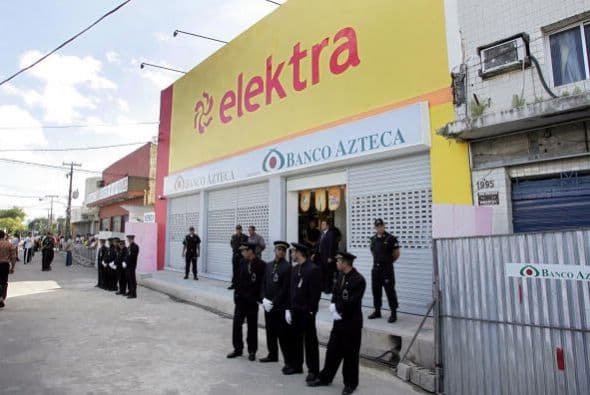 8. ELEKTRA. La mexicana especializada en mercancías, electrodomésticos y servicios vale unos 366 millones de dólares.