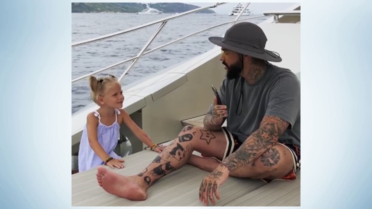 Little girl had enough of being ignored