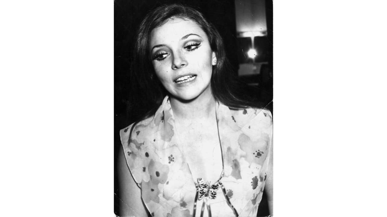 Verónica Castro en 1975, una año después de salir de 'En Familia con Chabelo'.