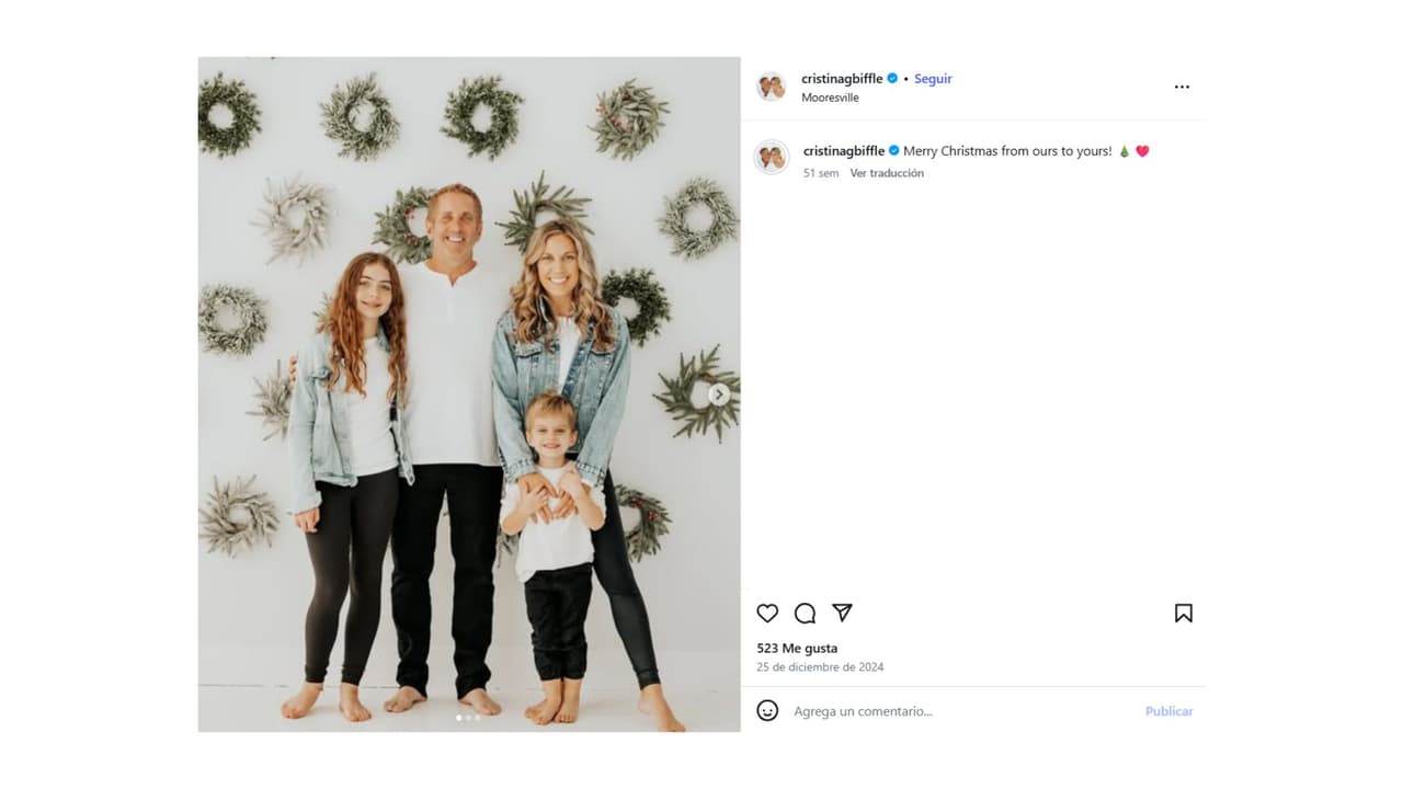 Greg viajaba con su esposa Cristina, y sus hijos Emma y Ryder, de 14 y 5 años respectivamente.