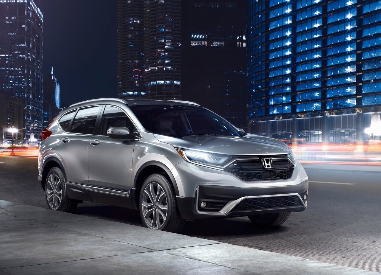 Espacio, seguridad, eficiencia, confiabilidad y estilo; estas son las claves que hacen de la Honda CR-V una excelente opción para las familias. No es extraño ver que un vehículo con atributos como estos se encuentre entre los preferidos a lo largo del tiempo, incluso tras 15 años de uso.
<br>
<br>En imagen: Honda CR-V 2020