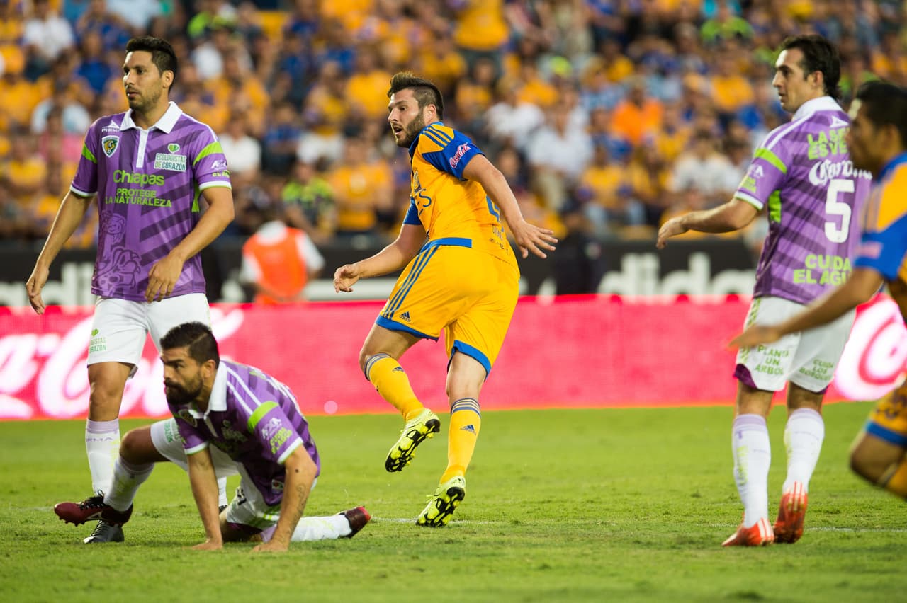 En su torneo debut, el Apertura ‘15, el francés marcó 11 goles, le hizo un doblete al Pachuca y un hat-trick a Chiapas.