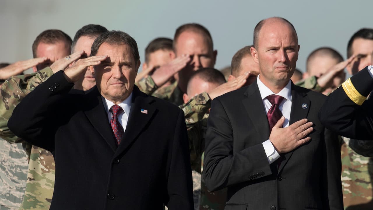 Gary Herbert y Spencer Cox deberán esperar para ser vacunados contra el Coronavirus