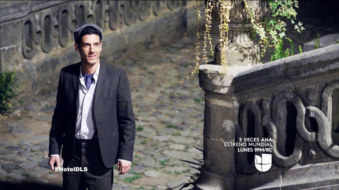 Pero la alegría la invadió al verlo ante las puertas del Gran Hotel.