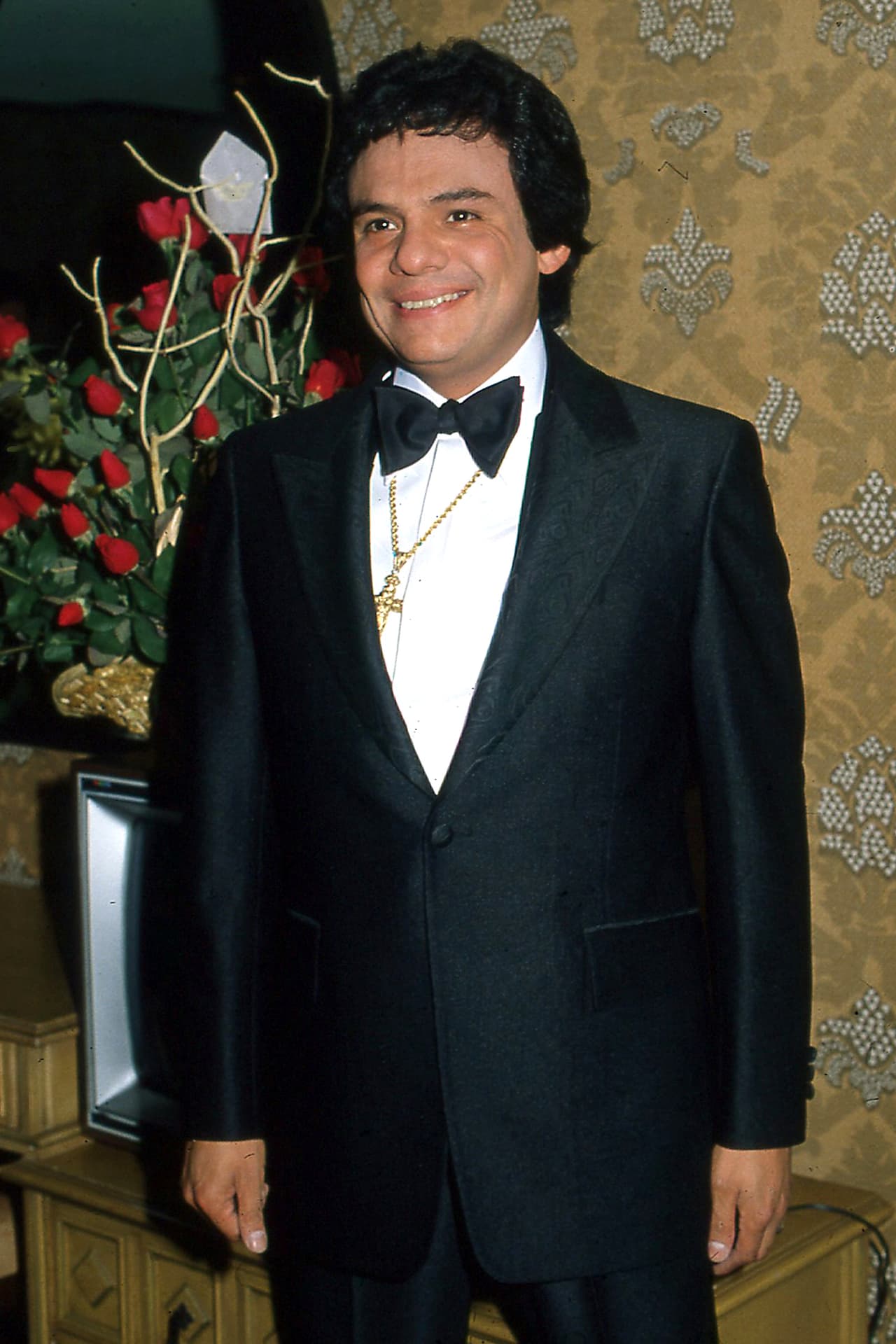 Hace 15 años, 
<b><a href="https://www.univision.com/famosos/jose-jose-pidio-un-aplauso-para-el-amor-pero-hoy-solo-aplaudimos-a-el-principe-de-la-cancion" target="_blank">José José</a></b> acudió a una entrevista radiofónica con la periodista Maxine Woodside en la Ciudad de México. Aquel día, él no era el único invitado. 
<br>