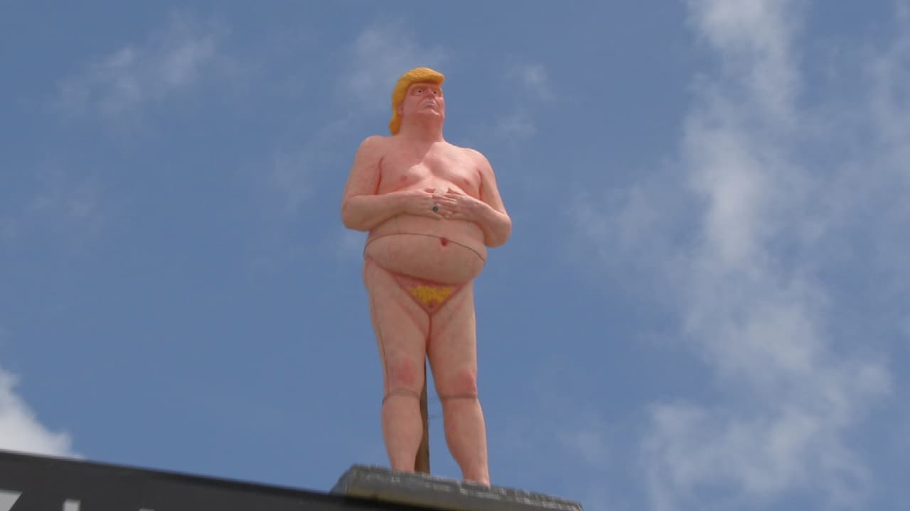 Arrestan a sospechoso de robarse de Wynwood la estatua de Donald Trump desnudo