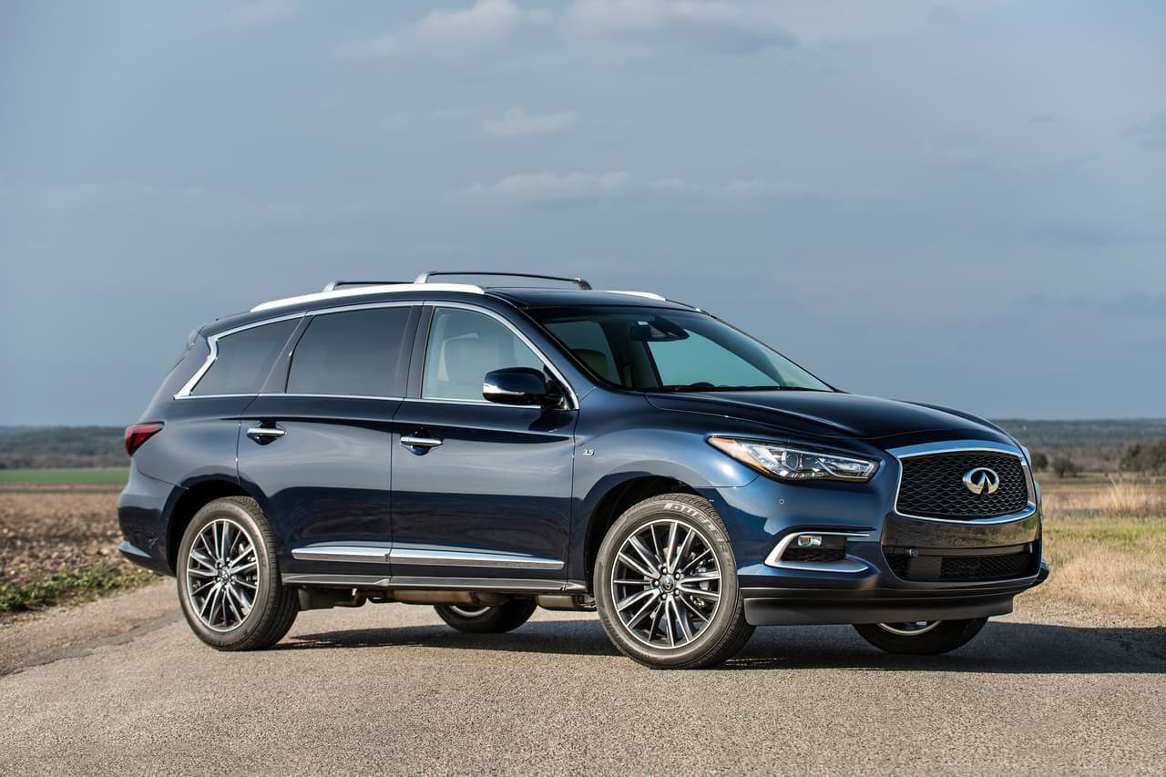 The 2017 INFINITI QX60, a core model in the company's lineup, continues to blend luxury and function with an uncanny grace. This 7-passenger INFINITI continues to be offered with front-wheel drive or with INFINITI's Intelligent All-Wheel Drive.