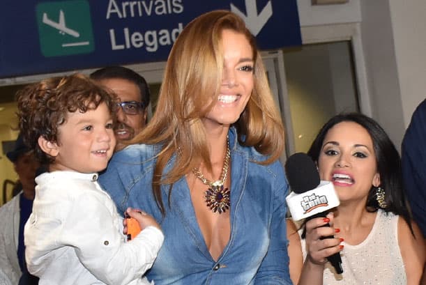 La hermosa Zuleyka Rivera fue sorprendida en el aeropuerto Luis Muñoz Marín de Puerto Rico.