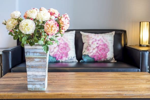 En su gama abundan el verde, rosado y celeste en tonos pastel.