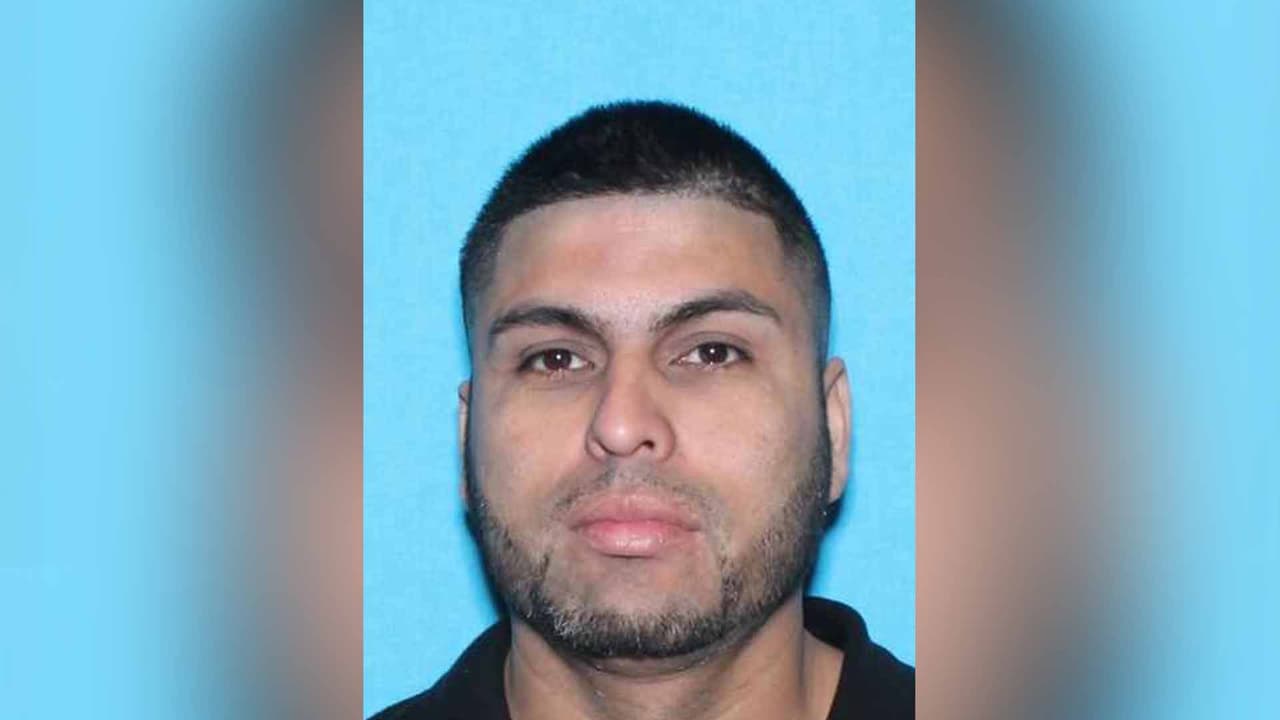 Buscan a un hombre que abusó sexualmente de un menor de 14 años en Houston