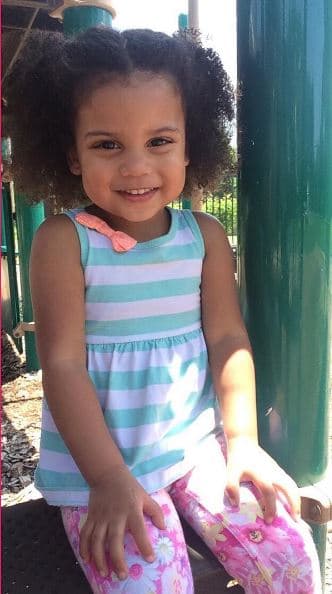 Adorable y carismática, su sonrisa cautiva a todos los que la conocen.