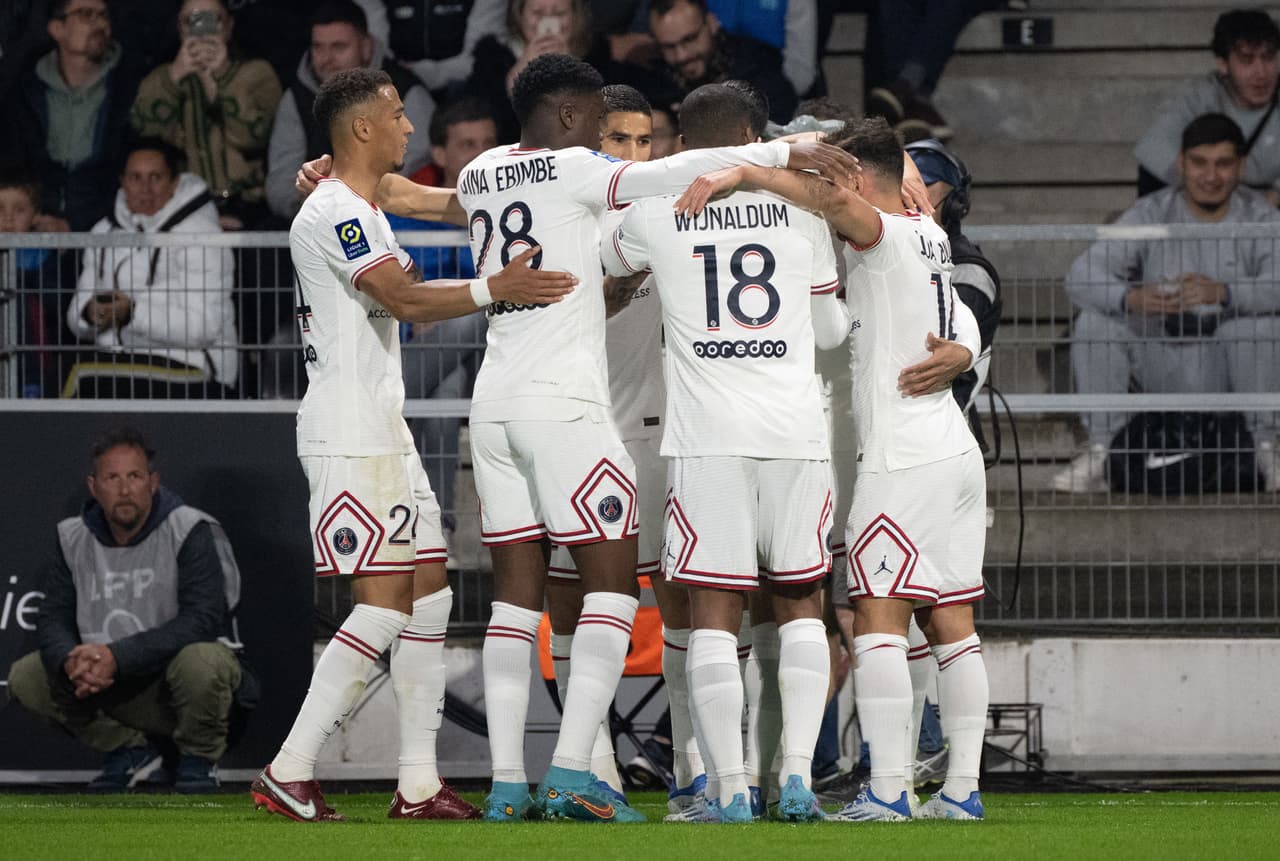 El París Saint-Germain se impuso gracias a los goles de Kylian Mpappé, Sergio Ramos y Marquinhos; Lionel Messi no jugó por una lesión.