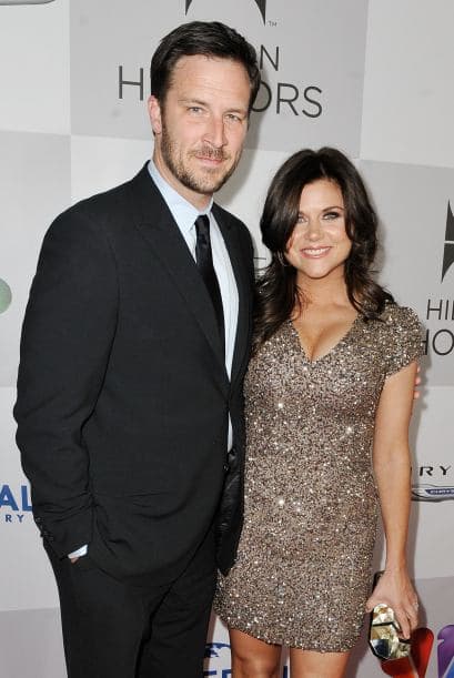 Después de salir con actores como su coestrella Brian Austin Green o Richard Ruccolo, se casó con Brady Smith en 2005. Mira aquí más videos de Chismes.