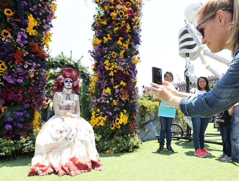 Se trata de "Los colores de Frida", una muestra de colaboración donde participan 50 países para rendirle un homenaje a la pintora mexicana y ver de qué manera ellos ven a Kahlo.