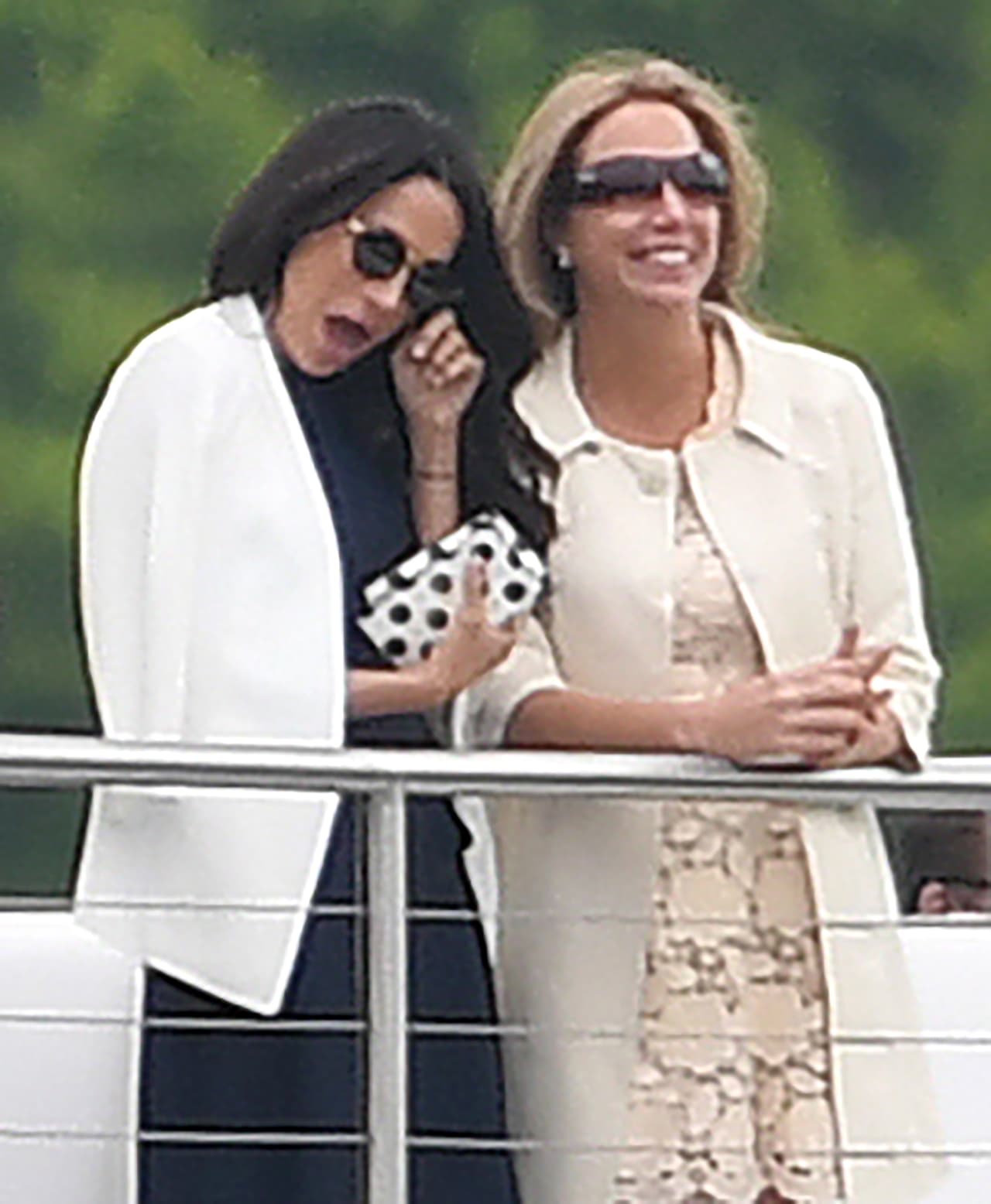 Los bolsos y accesorios que diseñó Kate Spade se convirtieron en un 
<b><a href="https://www.nytimes.com/2018/06/05/fashion/kate-spade-dead.html?hp&action=click&pgtype=Homepage&clickSource=story-heading&module=photo-spot-region&region=top-news&WT.nav=top-news">símbolo de estatus</a></b> y en un emblema de adultez sofisticada para las mujeres, según el diario The New York Times.