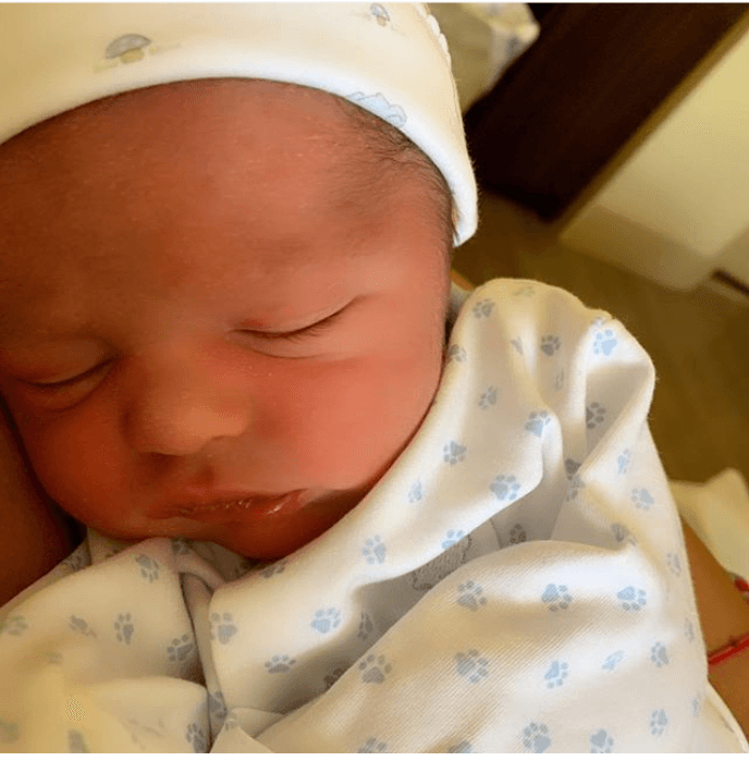 "Muero de amor. Bienvenido Rocco a la familia", escribió Grettell Valdez.