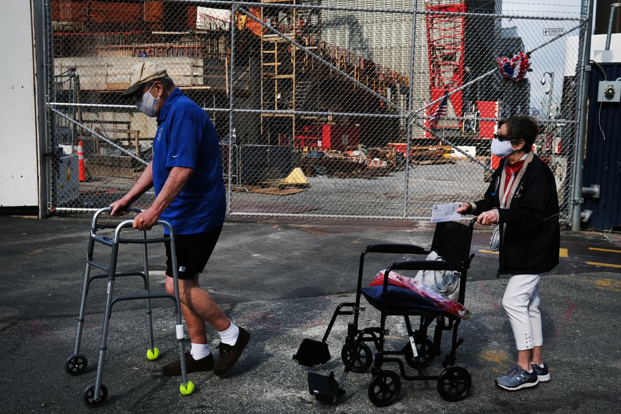 De acuerdo con González, el clima político que se vive en Estados Unidos ha complicado las negociaciones para avanzar en una ley que permita dar un estímulo a la economía. “El segundo paso es que tienen que ponerse de acuerdo en el paquete de estímulos”.