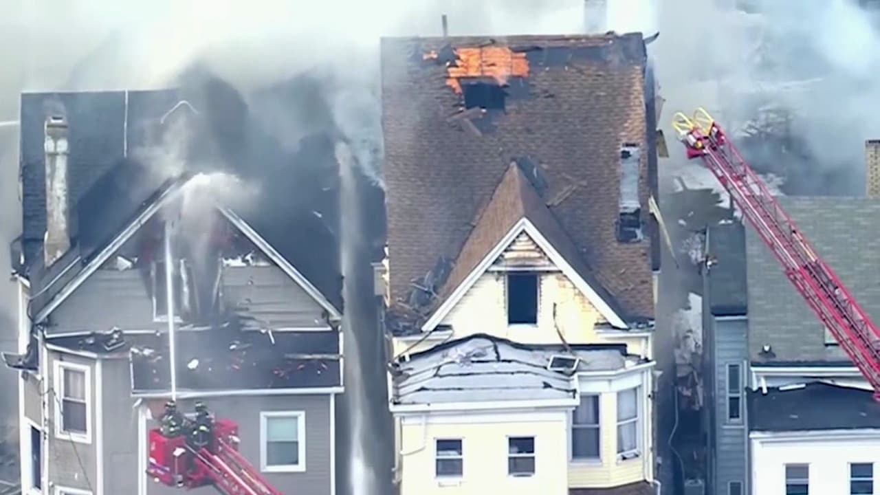 Devastador incendio en Paterson deja 20 personas desplazadas