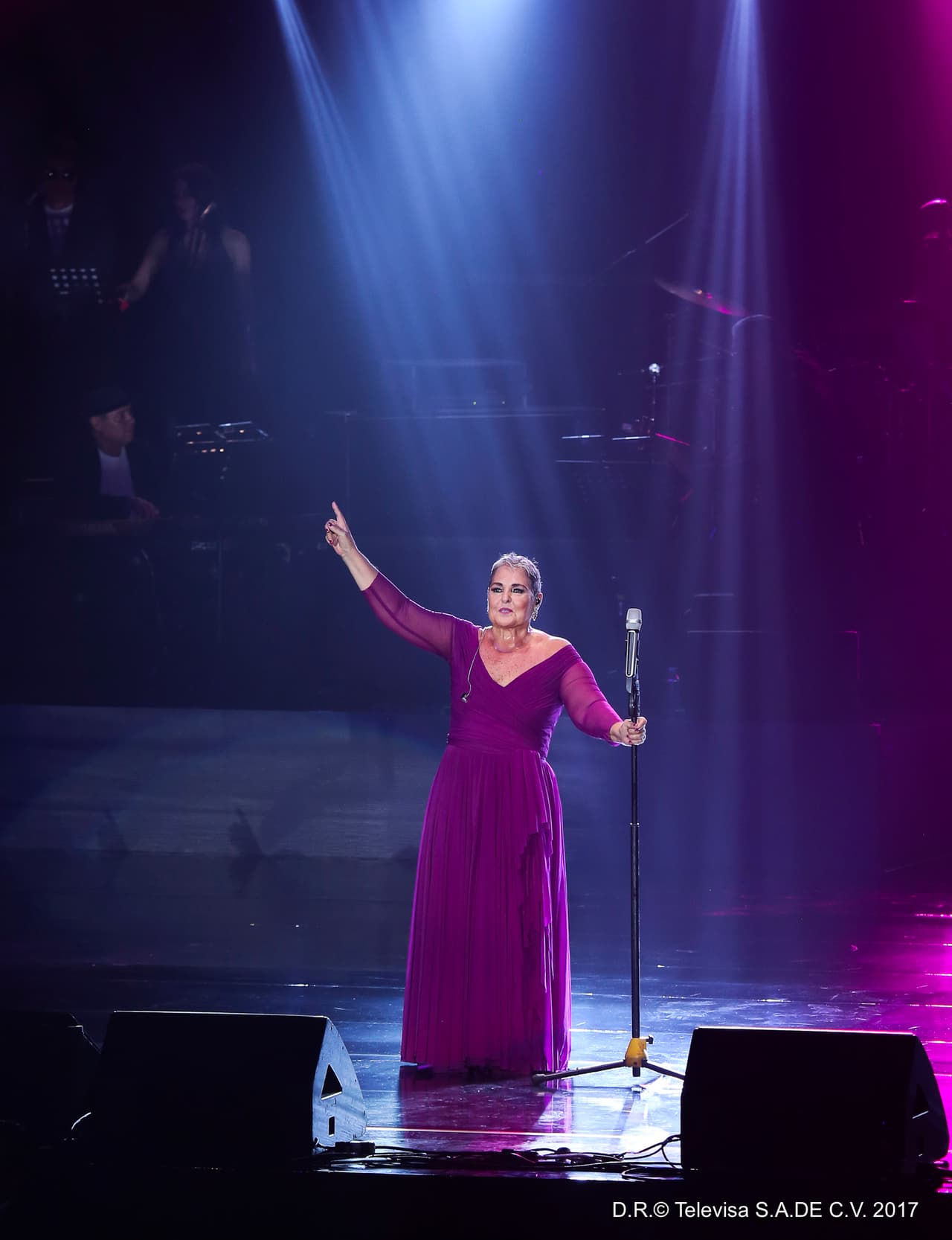 Descubre cómo Lupita D'alessio se convirtió en una estrella de la música y conoce los excesos y tragedias que la han acompañado a lo largo de su vida, no te pierdas el estreno de 'Hoy voy a cambiar' el 11 de septiembre a las 10PM/9C por Univision.