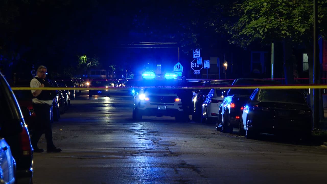 Tiroteos en Garfield Park y Albany Park dejan tres jóvenes baleados, uno de ellos muerto