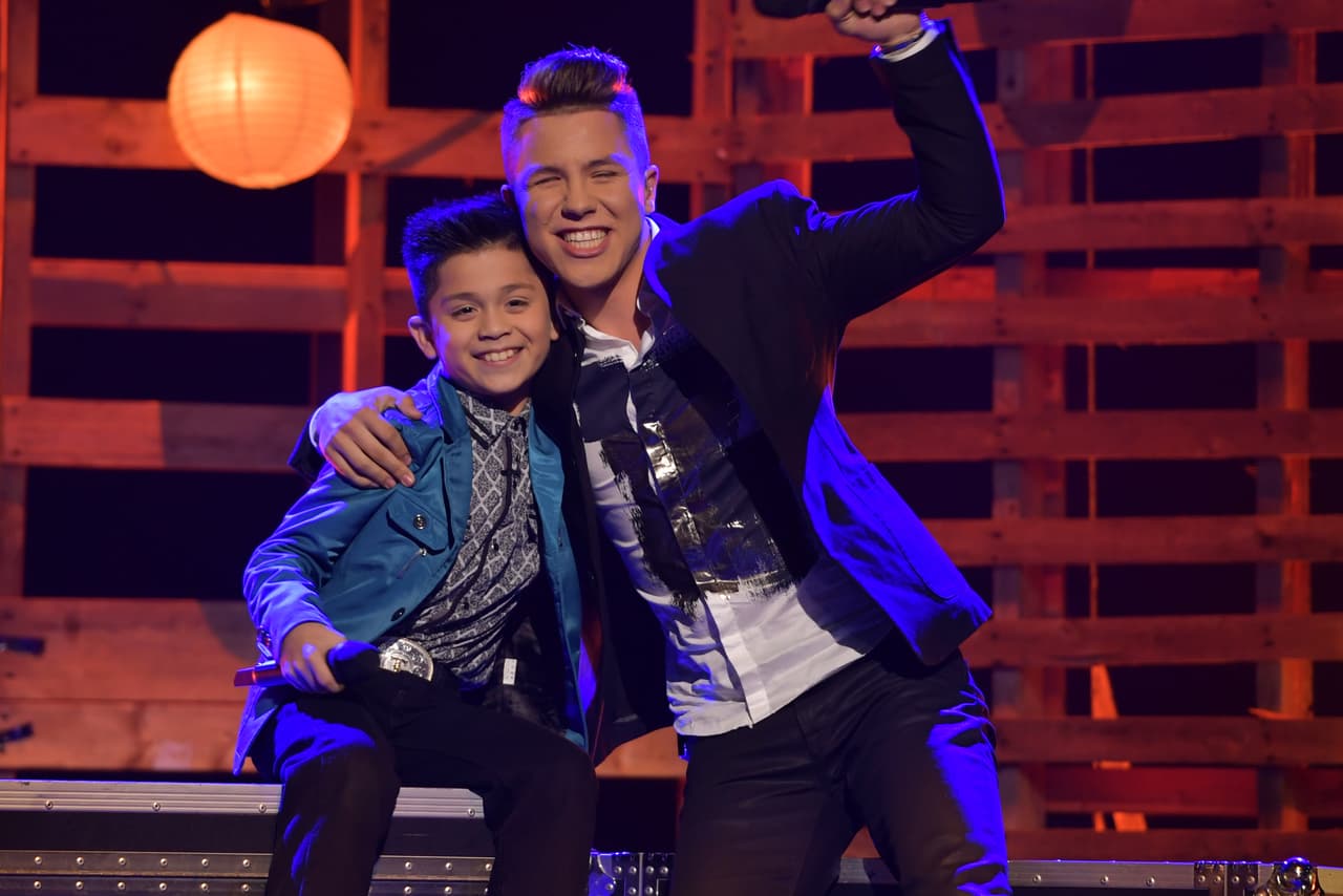 Y qué mejor que para apoyar a uno de los niños.