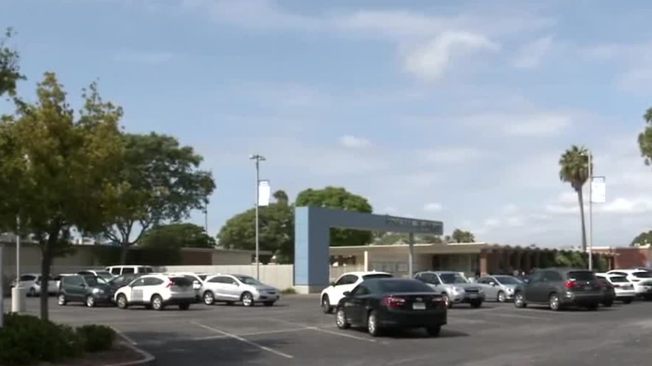 Otro menor es hospitalizado tras una pelea en la escuela, esta vez en Newport Beach