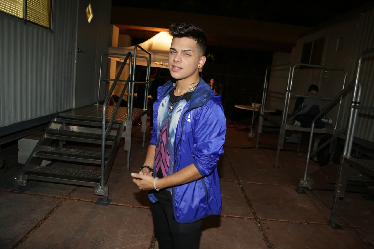 Fabyán tiene un mensaje para las fans.