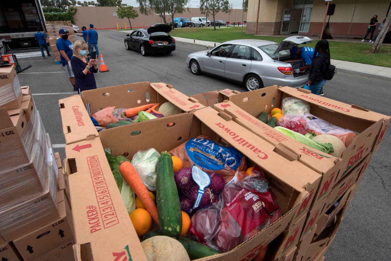 Ayuda durante la crisis del coronavirus: alimentos gratis para familias este viernes al sur de Phoenix
