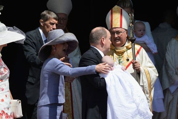 Jacques, heredero a la corona, tuvo como padrinos a Christopher Le Vine y Diane de Polignac Nigra, primos del príncipe Alberto.