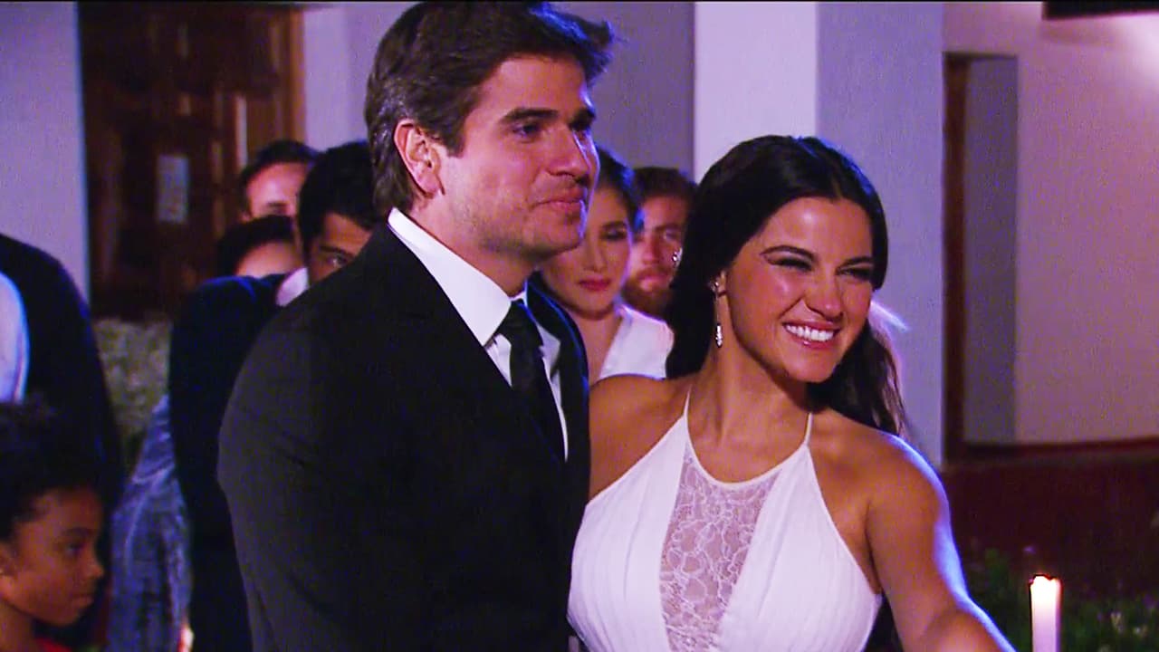 A pesar de todo, el amor entre Pablo y Esmeralda no se desvaneció, por ello se olvidó de su venganza.