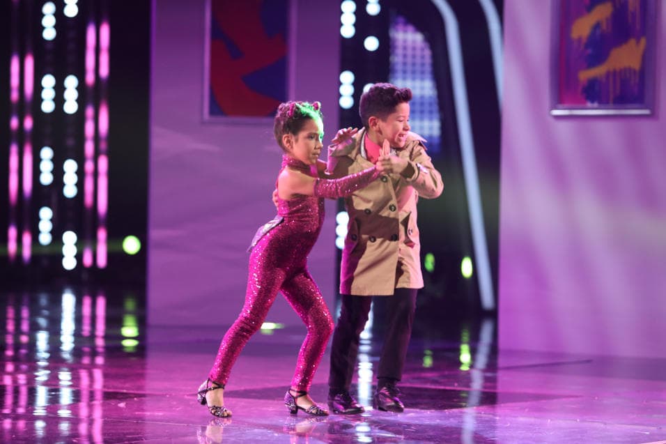 <b>Ashley</b> se transformó en la Pantera Rosa, mientras Jeanpaul fue el intrépido inspector. 
<b><a href="http://www.univision.com/shows/pequenos-gigantes/ashley-se-transformo-en-la-pantera-rosa-mientras-jeanpaul-fue-el-intrepido-inspector-video" target="_blank">Mira su presentación</a></b>